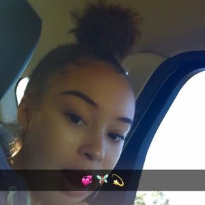 Meet your Posher, Shayla